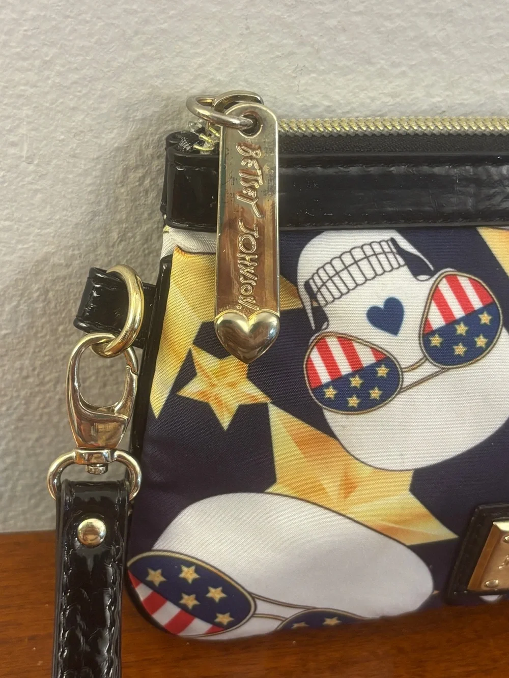 Betsey Johnson Americana Skull Wristlet Clutch Bag Black Gold Stars